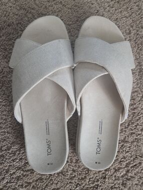 TOMS Women's Cream Crossband Slide Sandal